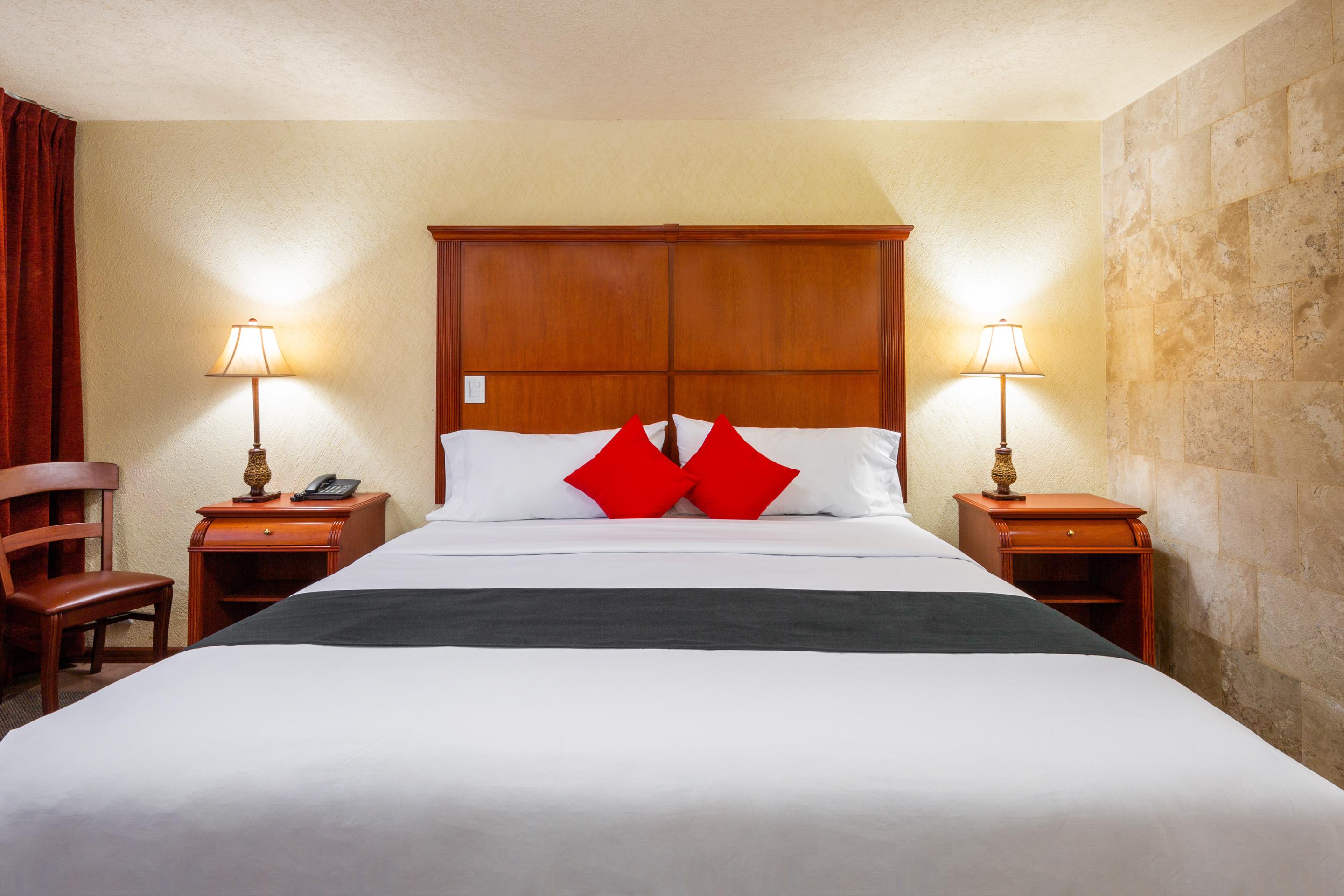 Howard Johnson By Wyndham Toluca Exterior foto