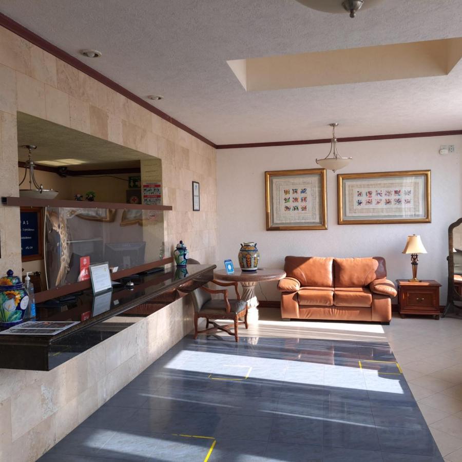 Howard Johnson By Wyndham Toluca Exterior foto