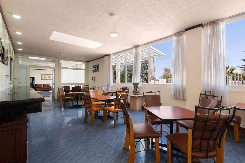Howard Johnson By Wyndham Toluca Instalações foto